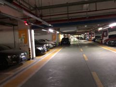 -万象城-停车场