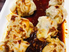 酸辣鲜虾云吞-布拉王港式美食(绿城店)