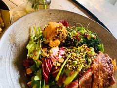 牛排藜麦沙拉-O'mills Sourdough Bakery&Bistro(永嘉路店)