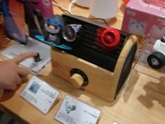 -中百仓储超市有限公司(越秀星汇维港店)