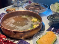 -牛村来人潮汕牛肉火锅(西单店)