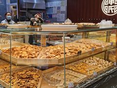 面包甜点陈列柜-申氏糕点(三好街店)