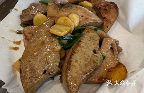 Pan-fried and Baked Pork Liver