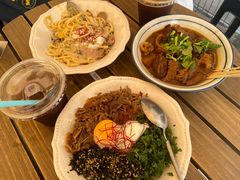 -CowCow其其·牛杂咖啡公司(六运店)