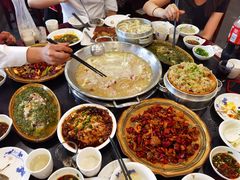 -老来福·非遗酸汤兔(凯旋路店)