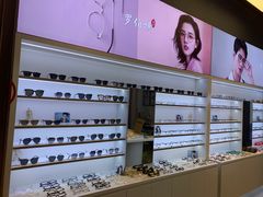 -罗伯特眼镜·蔡司官方授权(前海桂湾店)