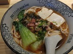 -俏凤凰(美林M·LIVE天地东座店)