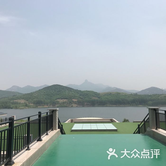 日照松月湖蓝海钧华大饭店