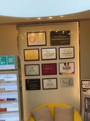 -More摩尔医美の注射线雕光电中心