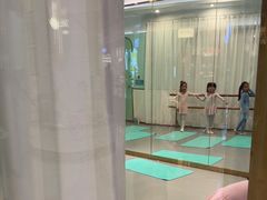 -伊叶舞蹈YEAH DANCE(LCM置汇旭辉校区)