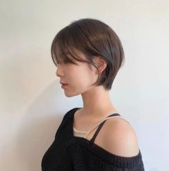 -AYO SALON