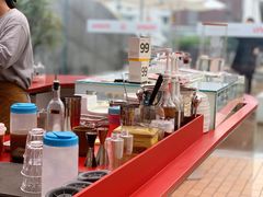 -UNI UNI(环亚凯瑟琳店)