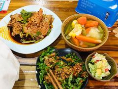 -朱大嘴肥肠血旺(福字街店)