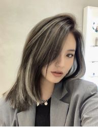 -变画·发型STUDIO