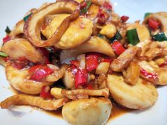 -阿瓦山寨·湘菜现炒·剁椒鱼头王(咸阳总店)