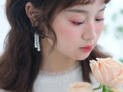 -金夫人化妆摄影职业培训学校