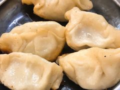 -黄阿姨锅贴大王(万航渡路店)