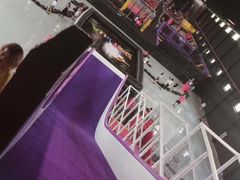 -嘿哟动霸CHUA·新潮玩运动娱乐中心·蹦床滑冰团建乐园