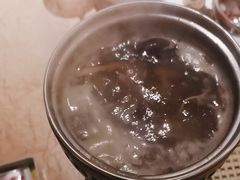 -雍和会海鲜姿造自助(湖东路店)