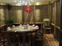 包厢-屋门口呷饭(捞刀河店)