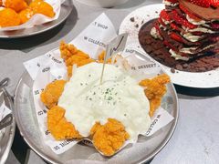 -W COLLECTIVE  DESSERT SHOP