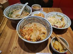 -陇上秦轩西安biangbiang面(EFC欧美金融商业城店)