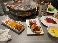 -山焱·炭火自助烤肉(周浦万达店)