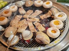 -围炉肉舍•炭烤活鳗•丹东海鲜烤肉(步行街店)