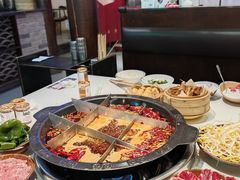 -卤校长老火锅(杨家坪直营店)