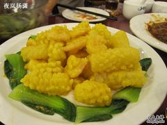 蛋黄双鲜-大眼锅贴水饺(河东店)