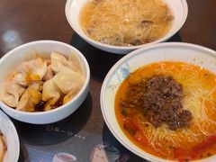 -正一涵老味道名小吃(广汉总店)