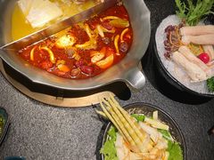 -湊湊火锅·茶憩(打浦桥日月光店)