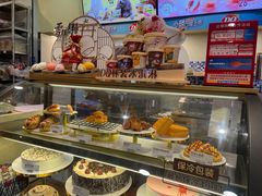 面包甜点陈列柜-DQ·蛋糕·冰淇淋(新佳丽店)