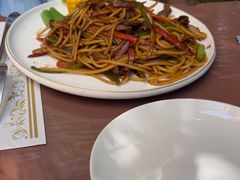 -月亮眼花园餐厅书吧酒吧