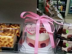 -全家便利店(江湾镇站店)