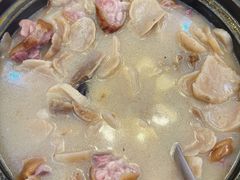 高山腊猪蹄（排）-黄桷树曹家私房菜(江与城店)