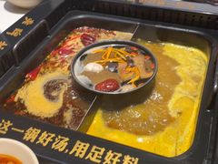 -老牌坊云南鱼豆花火锅(哈西万达店)