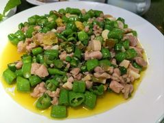 -万重锦·人文川菜馆(骡马市店)