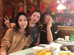 -鱼窝棚柴火铁锅炖(富山屯店)