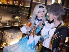 -米游妙妙屋cosplay换装自拍摄影体验馆