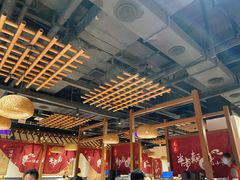 大堂-先启半步颠小酒馆(常熟万达广场店)