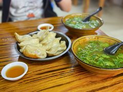 -锅贴大王南翔小笼(临沂二村店)