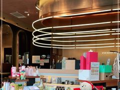 -星巴克臻选(上海虹桥新天地三店)
