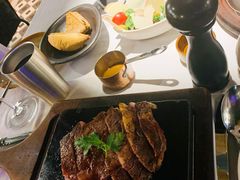 -Erman岩烧牛排(虹桥南丰城店)