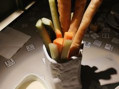 -穹六人间 people 6(岳阳路店)