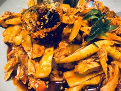 敲糖棒棒鸡-辛香汇·现炒川菜(淮海路百盛店)