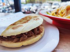 -宋益驴蹄子面肉夹馍(辛家庙店)