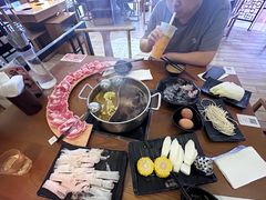 -呷哺呷哺(万达新世界店)