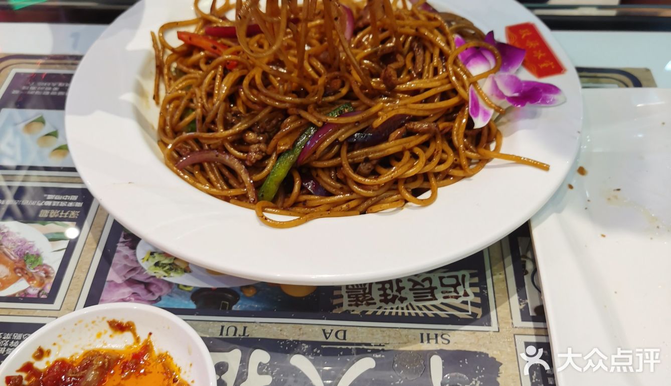因为我喜欢港式奶茶，不过和其他港式餐厅的其实口感差不多