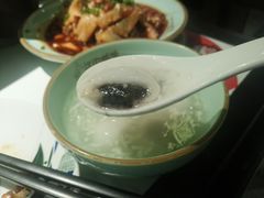 -江边城外烤全鱼(世茂广场店)